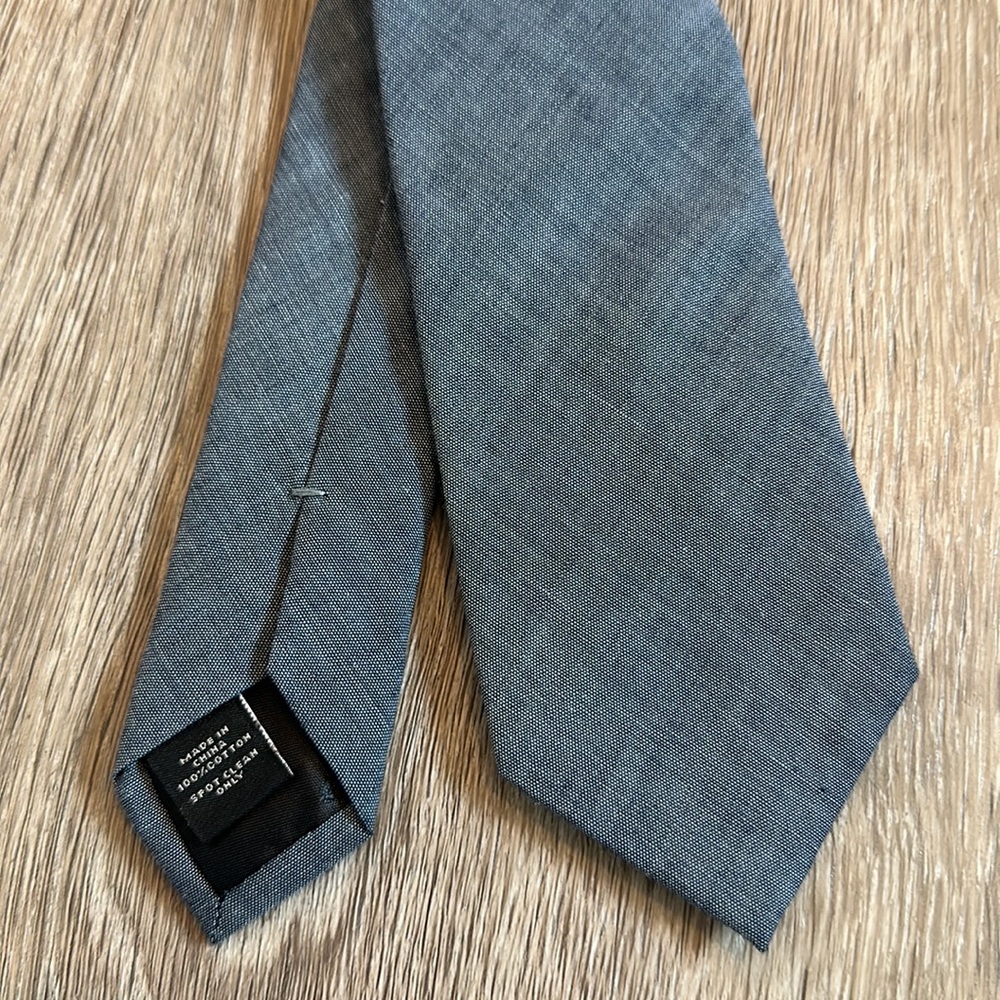 Express Tie - Picture 2 of 3